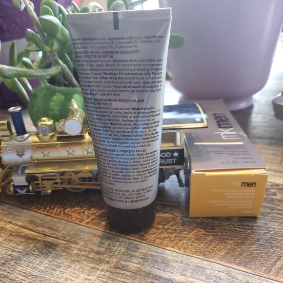 Men's Advanced Facial Hydrator Sunscreen Broad Spectrum SPF 30 - MKMen - Picture 7 of 9